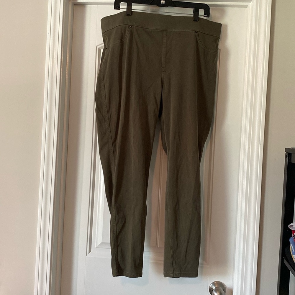 Last chance!! Olive green jeggings
